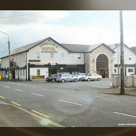 Feerick'S Hotel Rathowen ภายนอก รูปภาพ